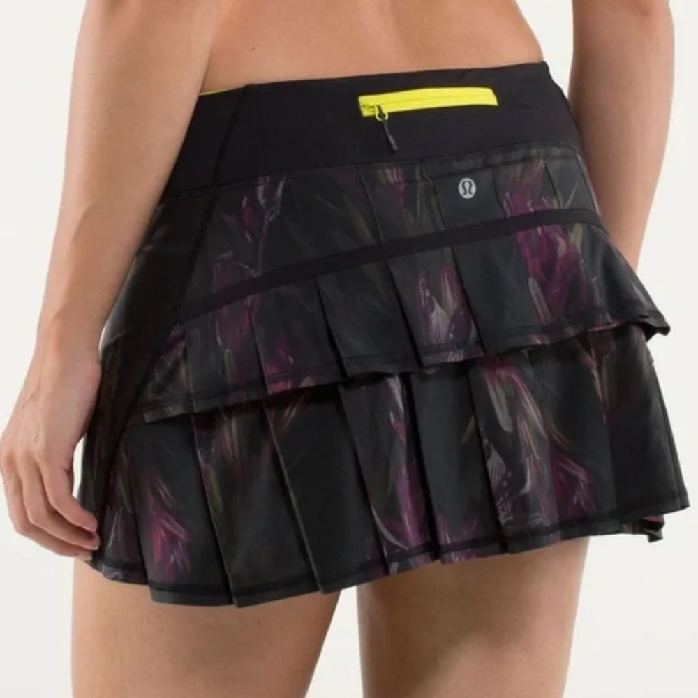 Lululemon pace setter running skirt in midnight iris